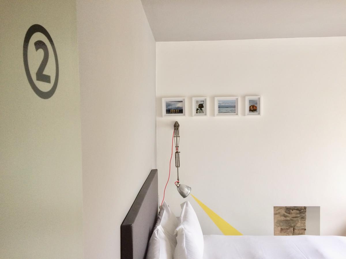 The Blue Door Bed and Breakfast New Quay Exteriör bild